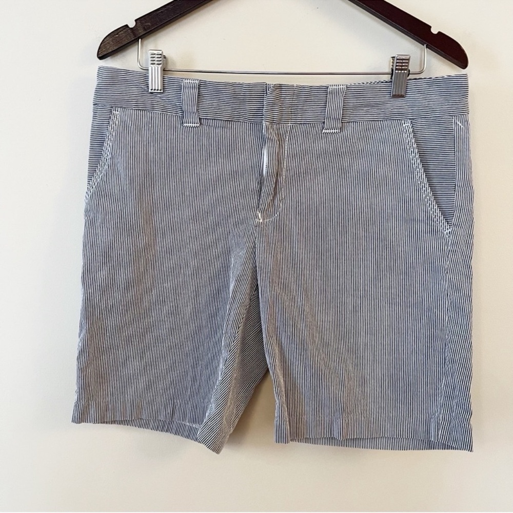 Tommy Hilfiger Striped Blue/White Bermuda Shorts Cotton Blend Size 12